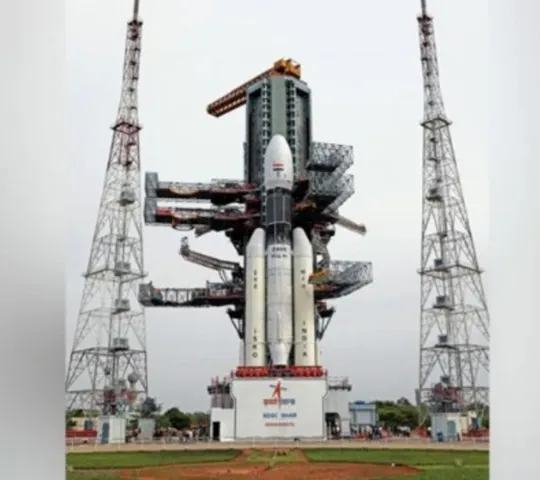 ઇસરોના ચંદ્ર પર ભારતના બીજા મિશન ચંદ્રયાન-2ના પ્રક્ષેપણને લઇને કાઉન્ટડાઉન શરૂ