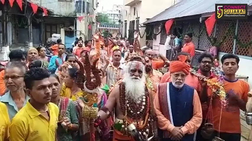 વડોદરા: હર..હર.. મહાદેવના નાદ સાથે ભવ્ય કાવડ યાત્રા નીકળી