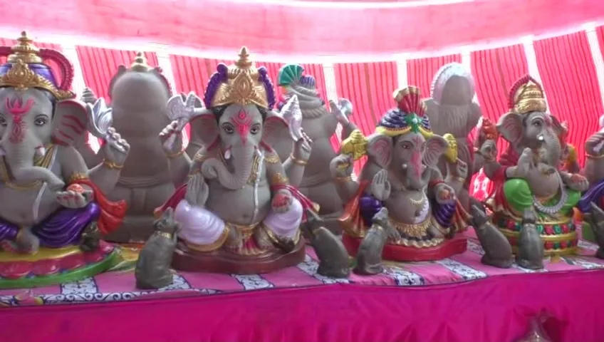 જામનગર: ગ્રીન સીટી નજીક આજે ઇકો ફ્રેન્ડલી ગણપતિની મૂર્તિના સ્ટોલને ખુલ્લો મુકાયો