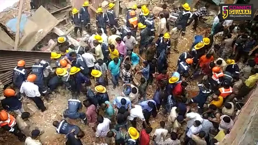 અમદાવાદ: અમરાઈવાડી વિસ્તાર માં બંગલા વાળી ચાલી માં ૩ માળનું મકાન ધરાસાઇ