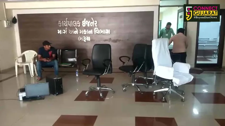 ભરૂચ : PWD વિભાગે ખેડૂતને 30 વર્ષથી વળતર ન ચુકવ્યું, કોર્ટના આદેશથી સામાનની જપ્તી