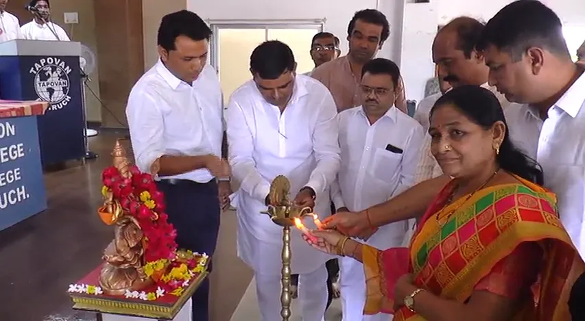 ભરૂચ : સ્વ. રાજીવ ગાંધીની ૭૫મી જન્મ જયંતિ નિમિત્તે વકતૃત્વ સ્પર્ધા