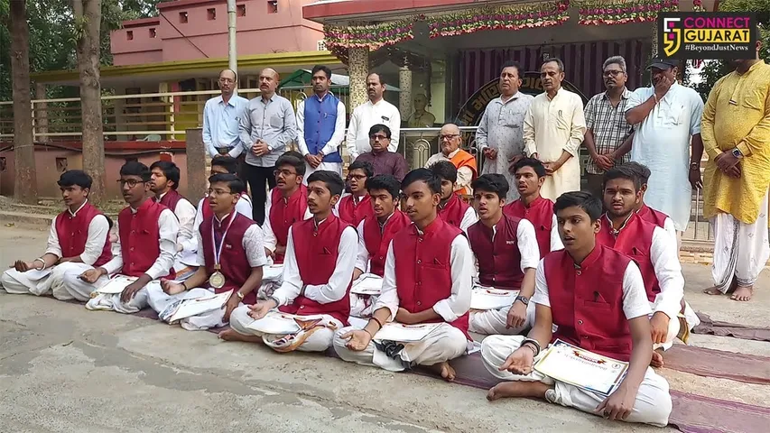 નડિયાદના વિદ્યાર્થીએ "અખિલ ગુજરાત રાજ્યસ્તરીય શાસ્ત્રીય સ્પર્ધા"માં મેળવ્યો ગોલ્ડ મેડલ, રાષ્ટ્રીય કક્ષાએ ગુજરાતનું પ્રતિનિધિત્વ કરશે