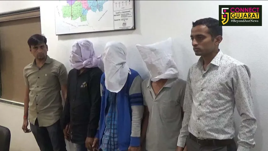સુરત : ડુપ્લીકેટ આર.સી. બુક બનાવી વાહન વેંચતી ટોળકી ઝડપાઇ, પોલીસે મુદ્દામાલ કર્યો જપ્ત