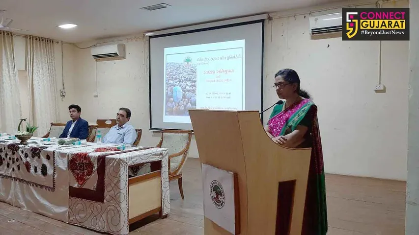આણંદ: વિમેન સેલ દ્વારા આયોજિત સ્વાસ્થય અભિમુખતા કાર્યક્રમ યોજાયો