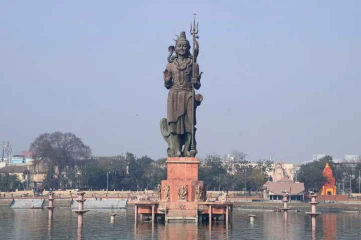 વડોદરા : સુરસાગર સરોવરમાં બિરાજમાન સર્વેશ્વર શિવજી ધારણ કરશે સુવર્ણ આવરણ