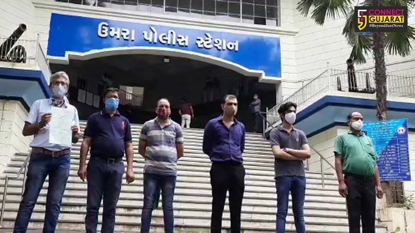 સુરત : SD જૈન સ્કૂલ દ્વારા વધુ ફીની માંગણી કરાતી હોવાનો વાલીઓનો આક્ષેપ, મામલો પોલીસ મથકે પહોચ્યો