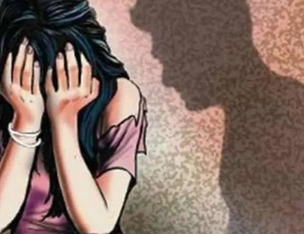 જામનગર : સારા માર્ક્સ આપી દેવાની લાલચ આપી, આધેડ શિક્ષકે 10 વર્ષની વિદ્યાર્થીની સાથે કર્યા અડપલાં