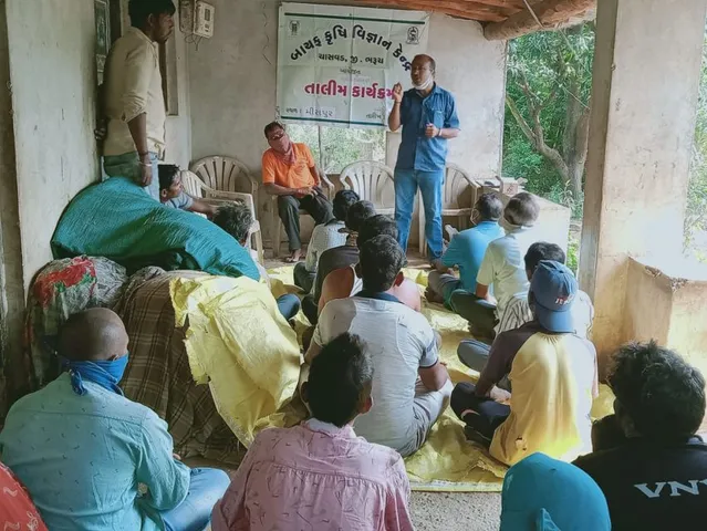 ભરૂચ: વાલીયાના મીરાપુર ગામે પશુપાલન વિષય પર તાલીમ યોજાય