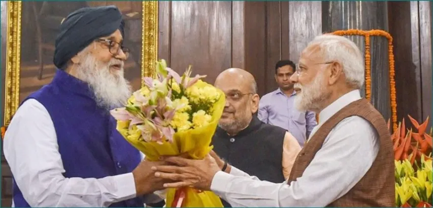 વડાપ્રધાન નરેન્દ્ર મોદીએ આજે ભારત બંધ દરમિયાન પ્રકાશસિંહ બાદલને જન્મદિવસની પાઠવી શુભકામના