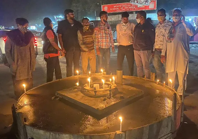 ભરૂચ : ખેડૂત આંદોલનમાં મૃત્યુ પામેલ 29 ખેડૂતોને ઝઘડીયા તાલુકા કોંગ્રેસ સમિતિ દ્વારા શ્રધ્ધાંજલિ અર્પણ કરાઇ