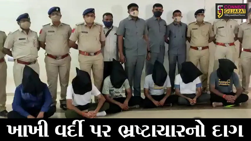 કચ્છ : ગેંગસ્ટર નિખિલ દોંગાને ભગાડવા માટે પોલીસે લીધાં 10 લાખ રૂપિયા