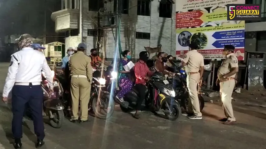 ભરૂચ : રાત્રી કારફ્યુનો અમલ શરૂ, ડીવાયએસપી સહિતનો કાફલો પેટ્રોલિંગમાં