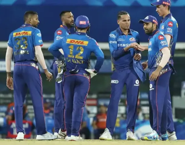 MI vs SRH: બોલરોએ મુંબઈને અપાવી જીત; હૈદરાબાદની સતત ત્રીજી હાર