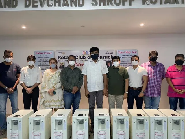 ભરૂચ : ઓક્સિજનની અછત નિવારવા ધારાસભ્યની ગ્રાન્ટમાંથી 10 ઓક્સિજન કોન્સન્ટ્રેટર મશીન અર્પણ કરાયા