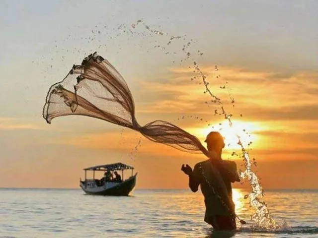 ગુજરાત : ઇન્ડિયન એક્ઝિક્યુટિવ ઝોનમાં યાંત્રીક બોટો દ્વારા થતી માછીમારી ઉપર પ્રતિબંધ જાહેર કરાયો, જાણો શું છે કારણ..!
