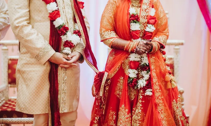 how societal pressure keeps women in abusive marriages