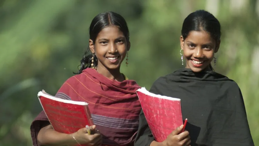 Know The Importance Of Mobile Education For Rural Girls