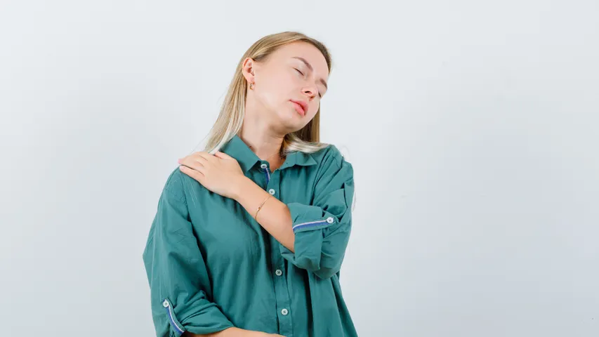 What Is Frozen Shoulder, Its Causes And Remedies