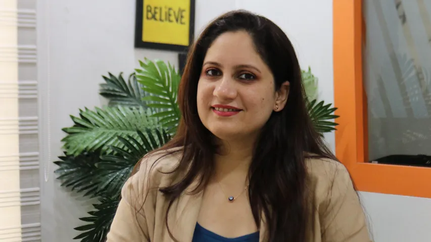 Komal Narang Director of Marketing at Fullscoop Digital