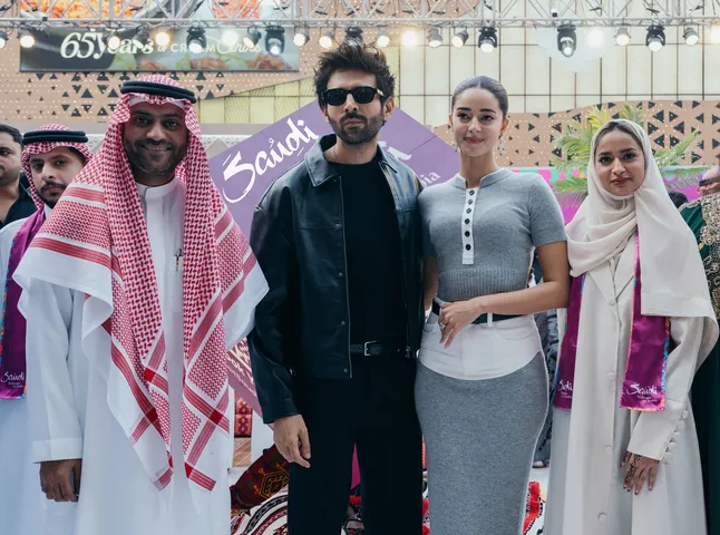 Kartik Aryan  & Ananya Panday at Spectacular Saudi 1