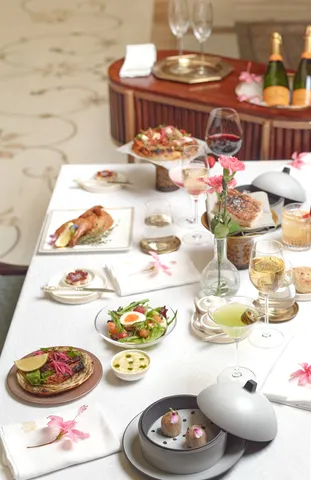 Sunday Brunch at Safir, Raffles Jaipur