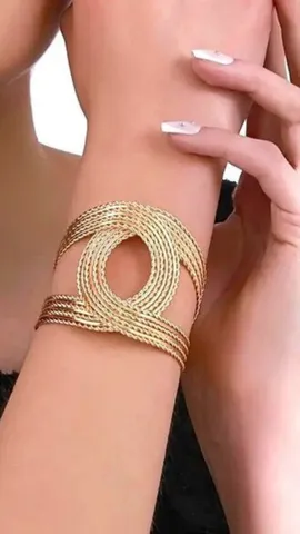 Royal touch with bangles