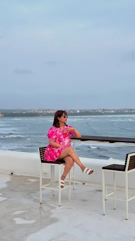 Hina khan Enjoying Honeymoon