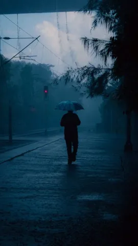 baarish mein walking news pexels