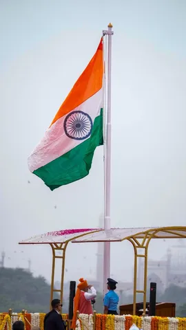 How to Properly Dispose of a Torn Tricolour