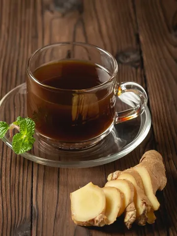 सर्दियों में अदरक का काढ़ा पीने के 6 जबरदस्त फायदे