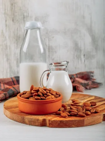 सोने से पहले बादाम वाला दूध पीने के ये हैं जबरदस्त फायदे