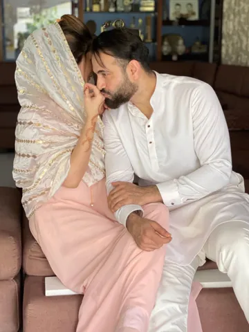 बेहद खूबसूरत हैं इरफान पठान की पत्नी, 8 साल बाद हटाया नकाब