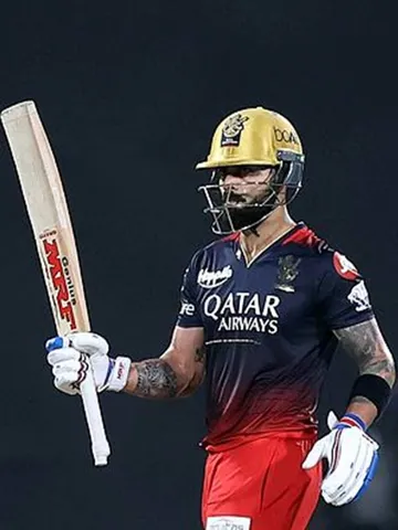 IPL में एक ही मैदान पर सबसे ज्यादा रन बनाने वाले खिलाड़ी