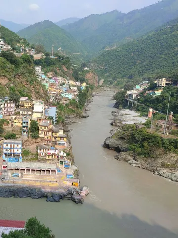 सबसे ज्यादा नदी वाला राज्य, एक को कहते हैं शिवजी की पुत्री