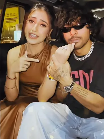 धनश्री वर्मा ने Insta पर शेयर की Pics, कैप्शन में लिखा- चॉकलेट थेरेपी