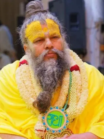 प्रेमानंद महाराज से जानिए किन 5 आदतों के चलते मां लक्ष्मी छोड़ देती हैं घर