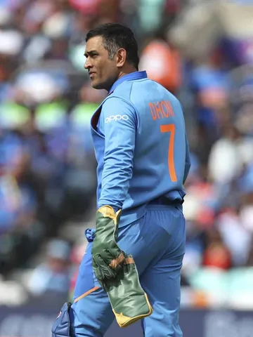 इंटरनेशनल क्रिकेट में सबसे ज्यादा स्टंपिंग करने वाले विकेटकीपर, धोनी हैं नंबर 1