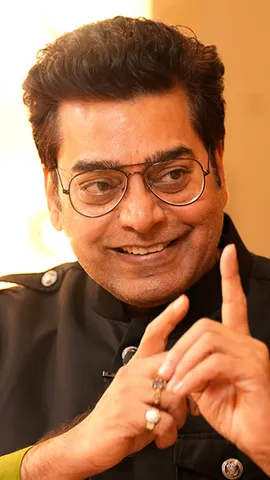 Ashutosh Rana Bollywood's most dangerous villain and award winner in literature (6)