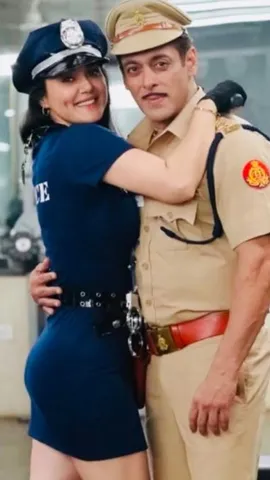 Preity Zinta answered a fan's question about dating Salman Khan (4)