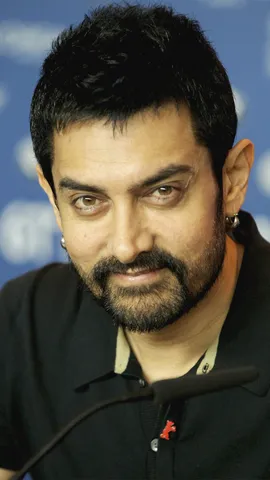 Aamir Khan praises Khushi Kapoor and son Junaid Khan in 'Loveyaapa' (1)