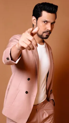 Randeep Hooda again got a Hollywood film He left for Budapest (4)