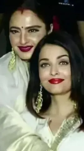When Rekha gave a befitting reply to Aishwarya Rai for being called 'plastic' (2)
