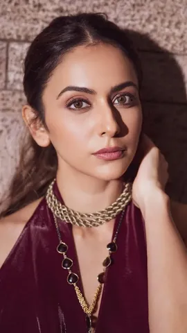 Rakul Preet Singh spread her charm in a wine coloured hot dress (1)
