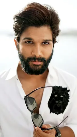Allu Arjun makes his birthday memorable in this way, (1)