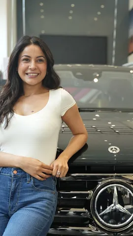 Shehnaaz Gill bought a luxury car worth crores,