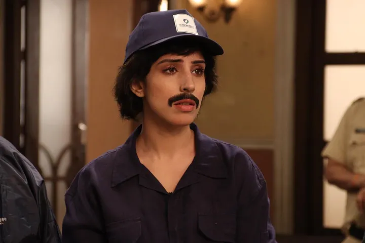 Simaran Kaur goes undercover in a moustache and wig to rescue Neel in Zee TV Jamai No 1 (1)