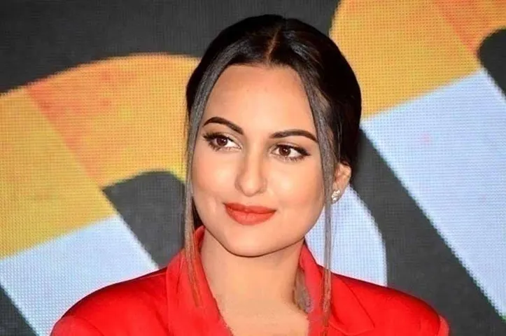 Sonakshi-Sinha