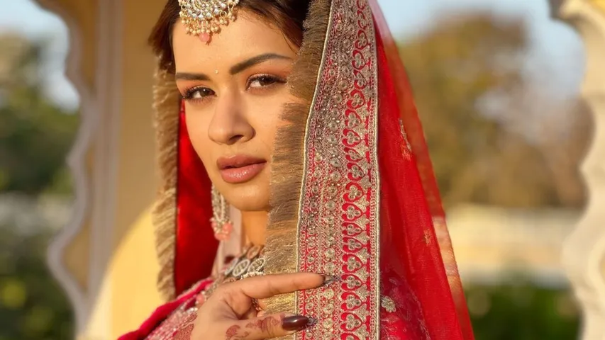 bridel look avneet kaur.png
