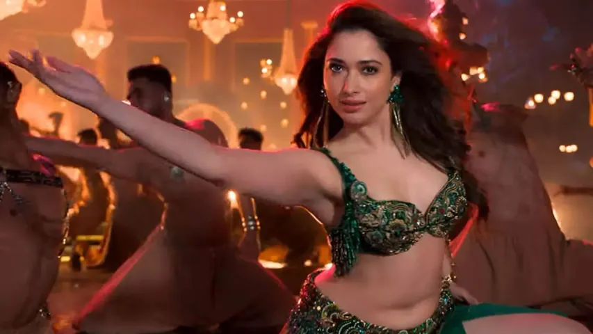 Tamanna Bhatia hot ‘Aaj Ki Raat’